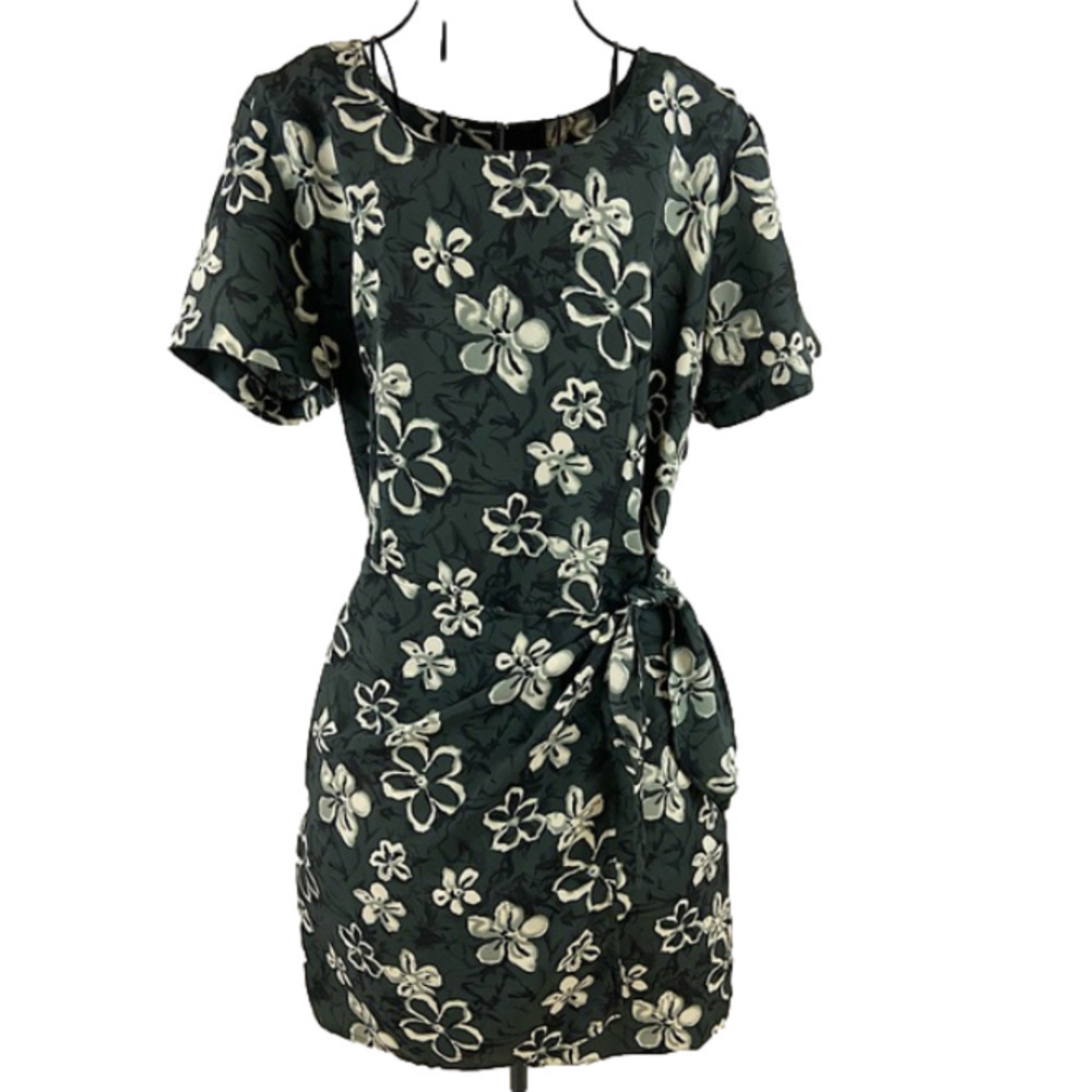 Vintage Y2K TR Bentley Gray Floral Wrap Dress